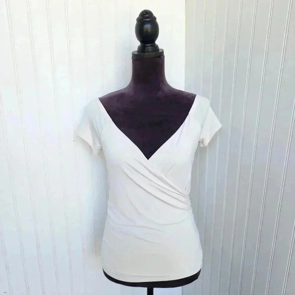 Express Body Contour Ivory Off White Stretch V-neck Slimming Ruched Top M - Picture 1 of 11